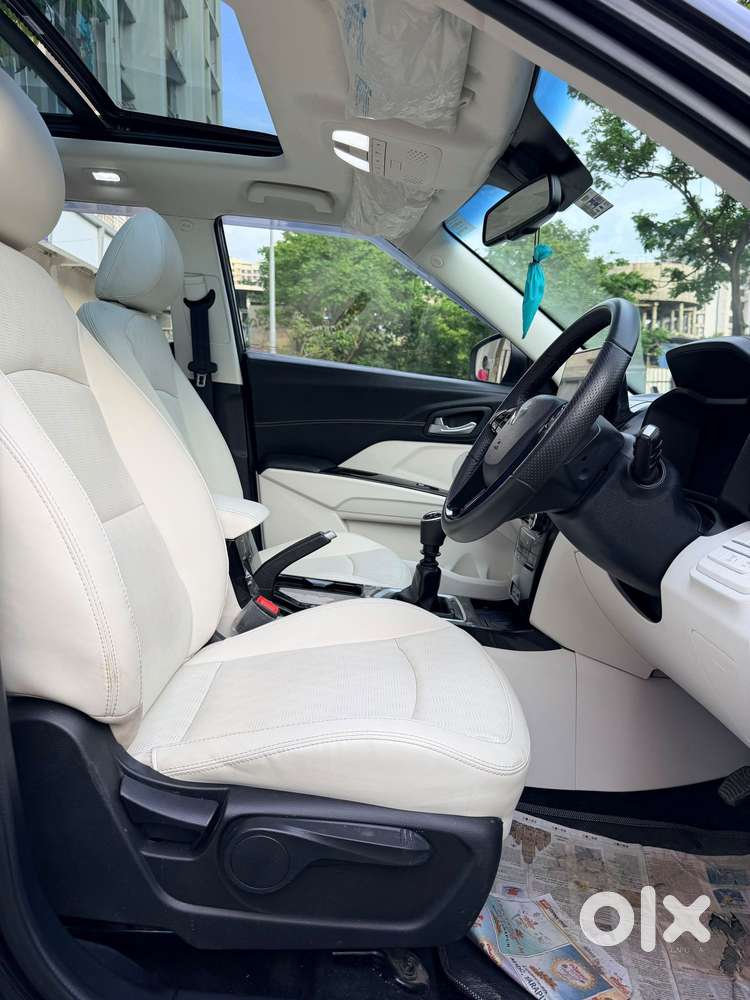 Mahindra Xuv 3xo Ax7 Diesel Mt, 2025, Diesel