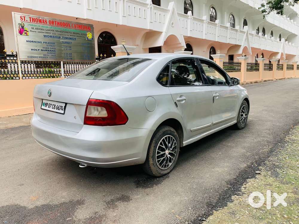 Skoda Rapid Elegance 1.6 Tdi Cr Manual, 2013, Diesel