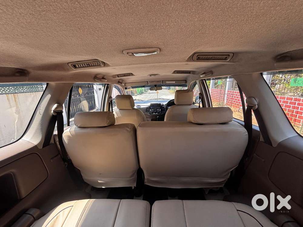 Toyota Innova 2.5 Gx (diesel) 7 Seater Bs Iv, 2015, Diesel