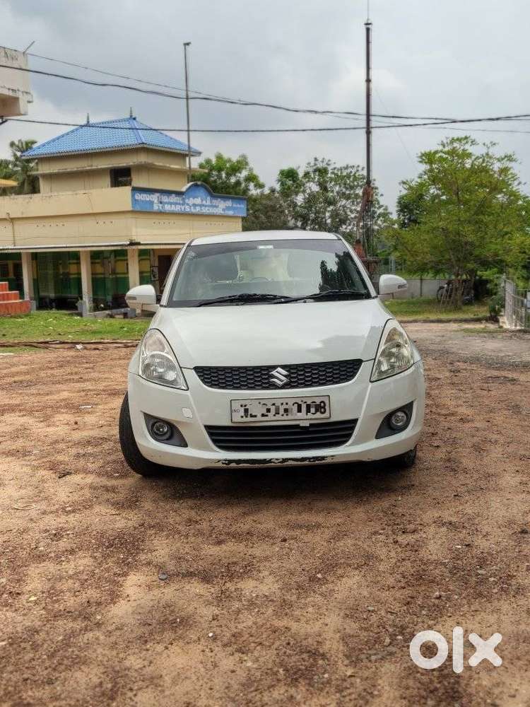 Maruti Suzuki Swift Lxi Option, 2013, Petrol
