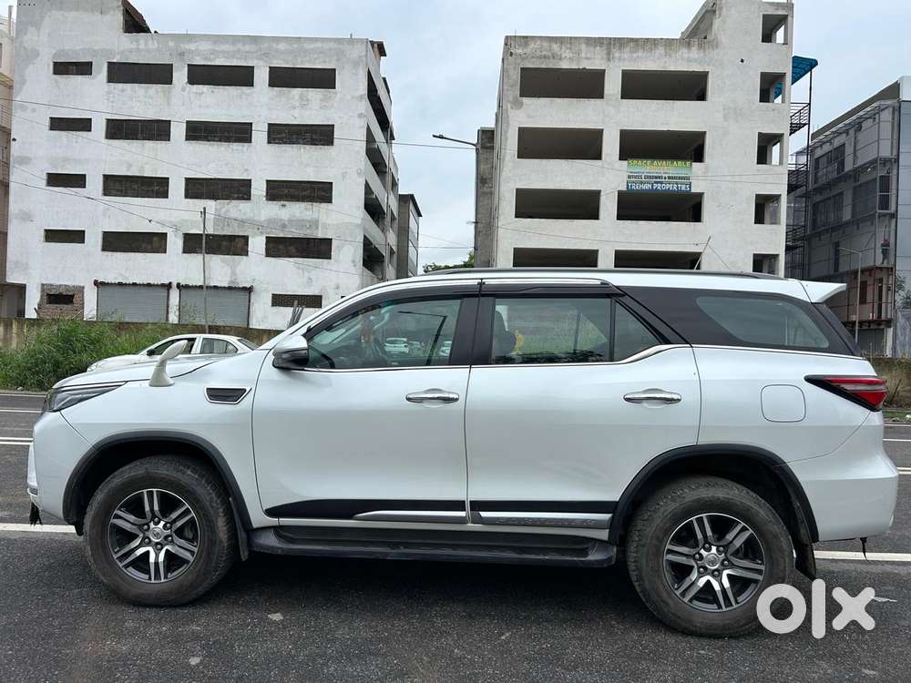 Toyota Fortuner 4x2 At 2.8 Diesel, 2022, Diesel