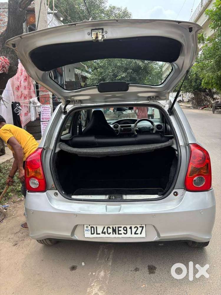 Toyota Etios Liva 2011-2012 G, 2011, Petrol