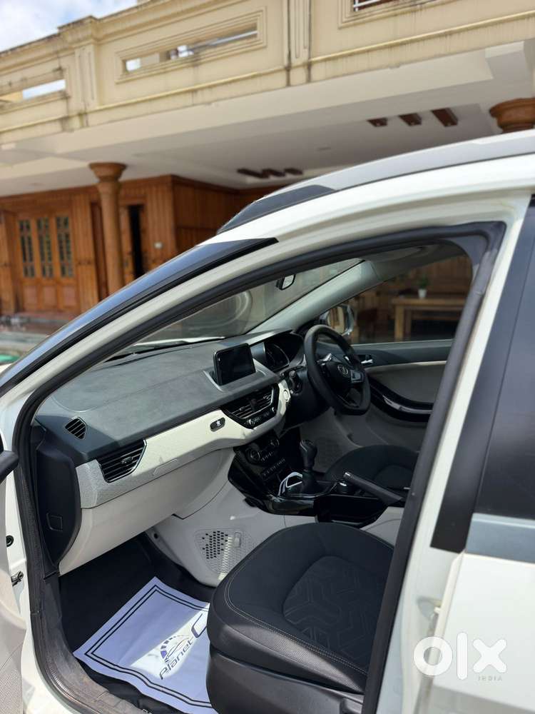 Tata Nexon 1.2 Revotron Xz Plus (s), 2020, Petrol