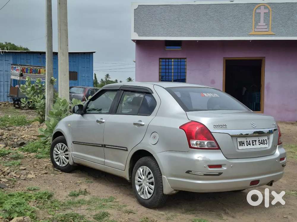 Maruti Suzuki Dzire 1.2 Vxi 2011