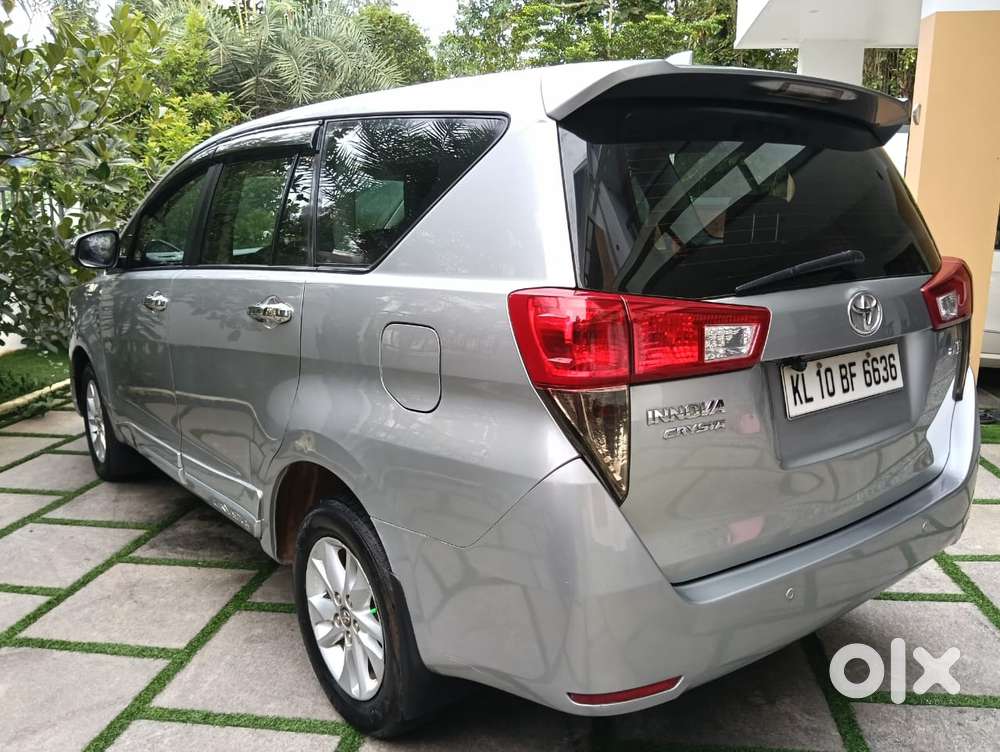 Toyota Innova Crysta 2.4 G Mt, 2017, Diesel