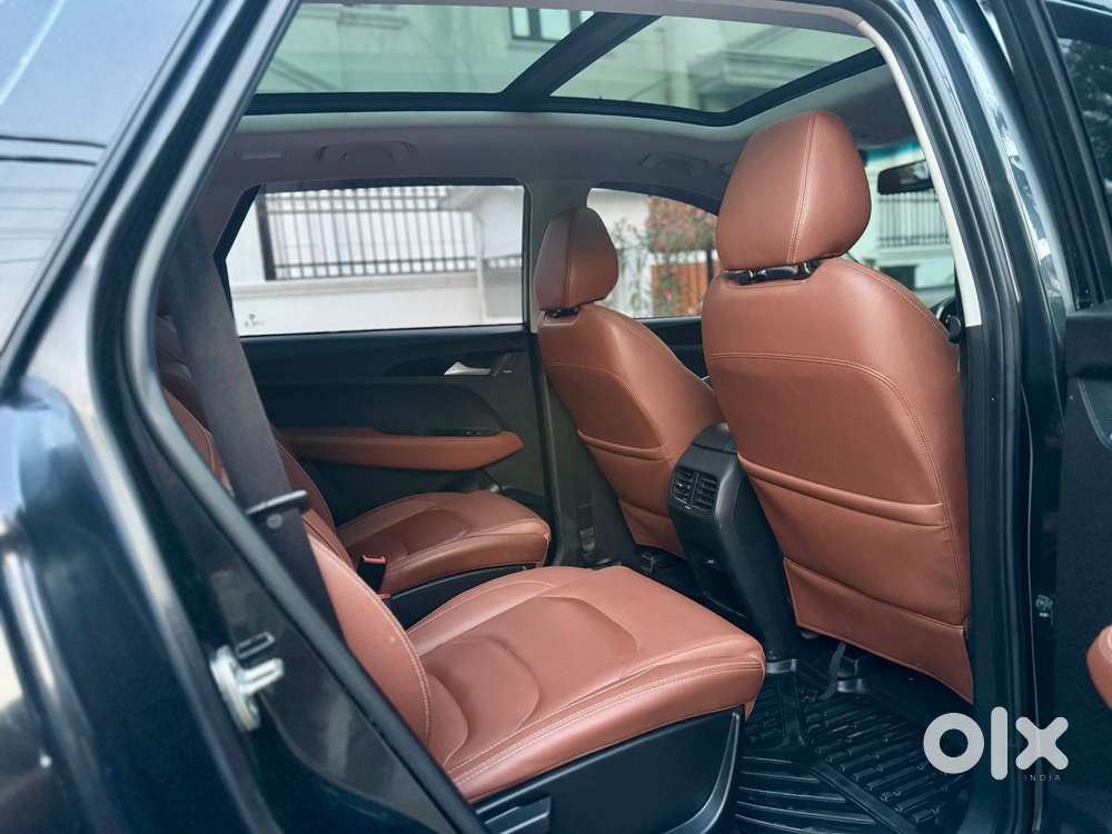 Mg Hector Plus 1.5 Sharp Turbo Cvt 6 Str, 2021, Petrol