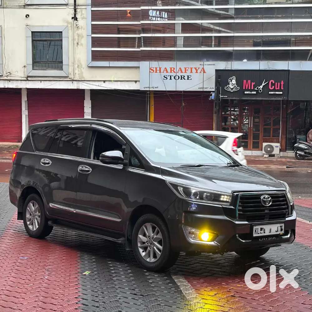 Toyota Innova Crysta 2018 Diesel 160000 Km Driven