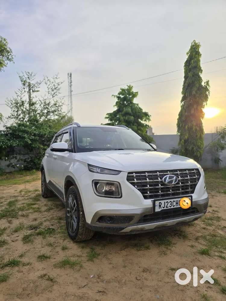 Hyundai Venue Diesel 2022 2nd Owner