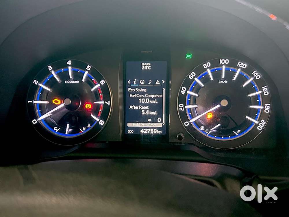 Toyota Innova Crysta 2.7 Vx Mt, 2017, Petrol