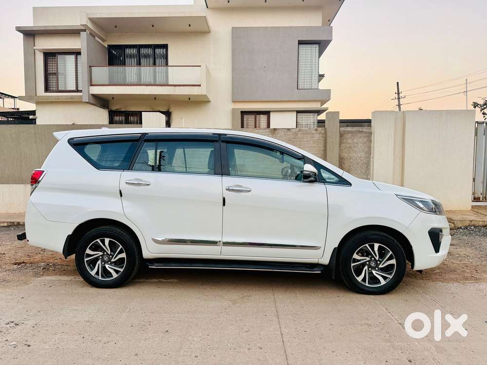 Toyota Innova Crysta 2.4 V 7 Str, 2022, Diesel