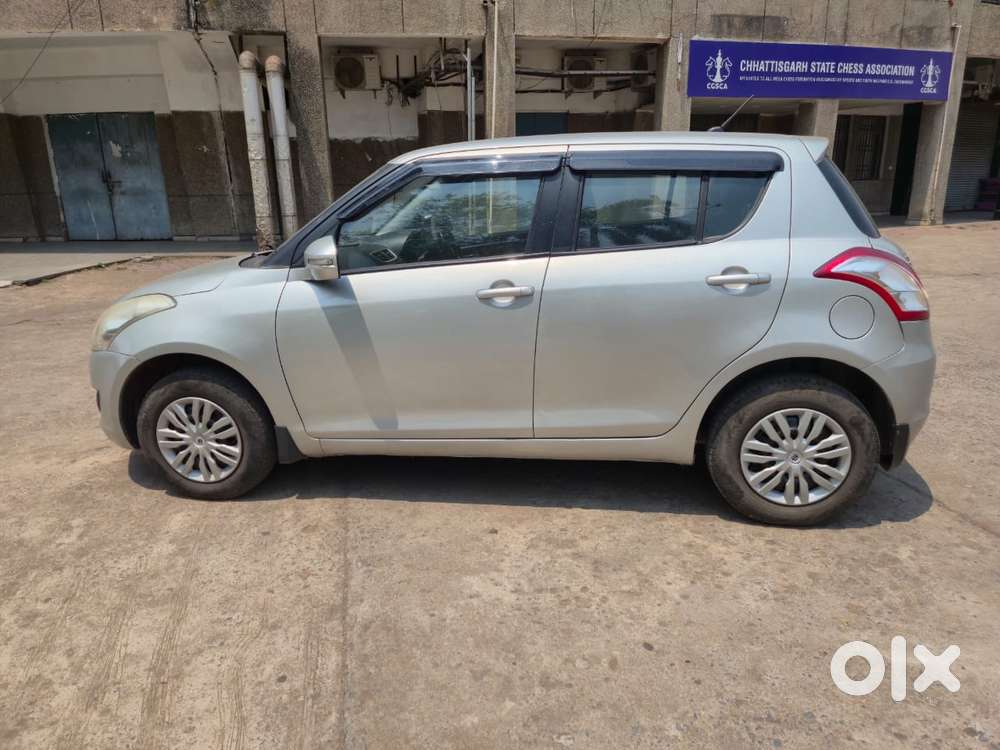 Maruti Suzuki Swift Vxi 1.2 Abs Bs-iv, 2012, Petrol