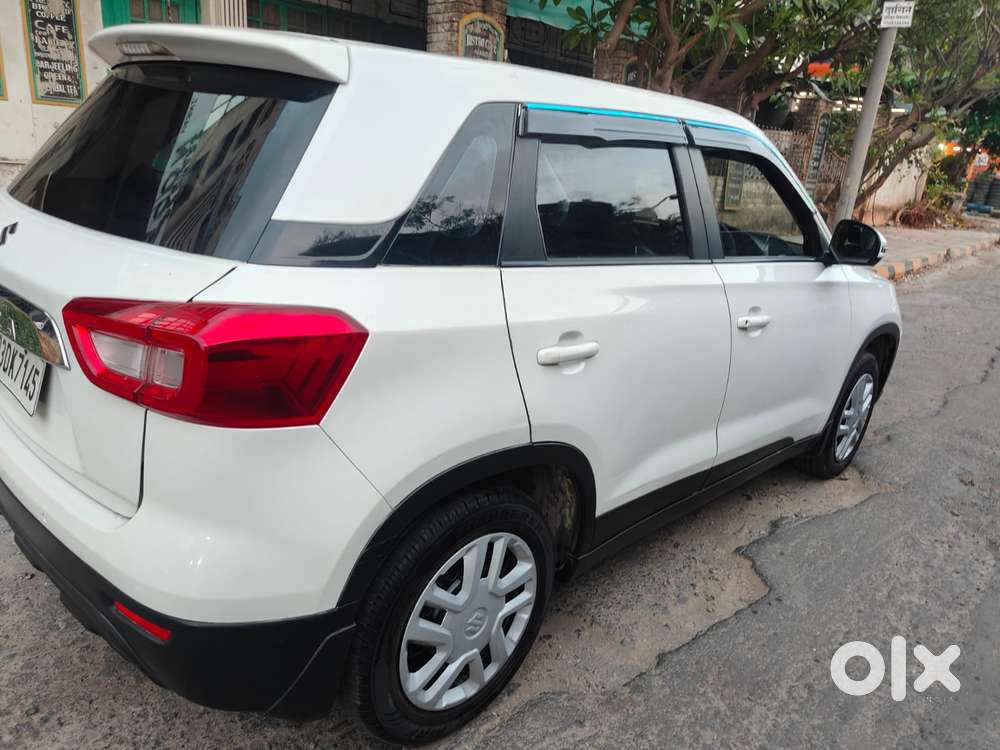 Maruti Suzuki Brezza 1.5 Lxi Cng, 2021, Cng & Hybrids