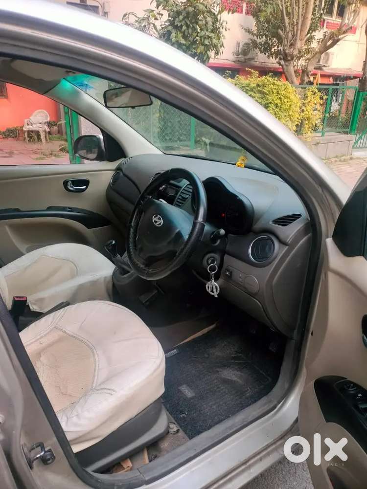 Hyundai I10 2011 Cng & Hybrids 120000 Km Driven