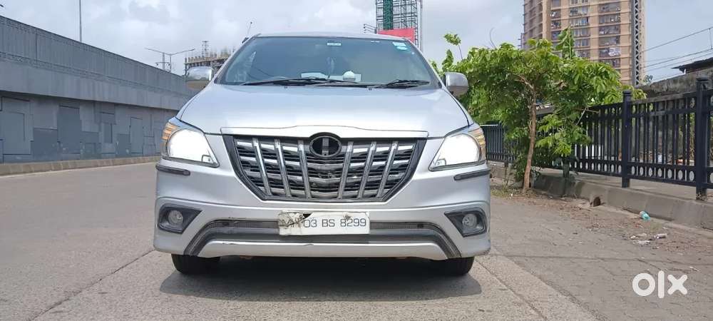 Toyota Innova 2.5 G (diesel) 8 Seater Bs Iv, 2015, Diesel