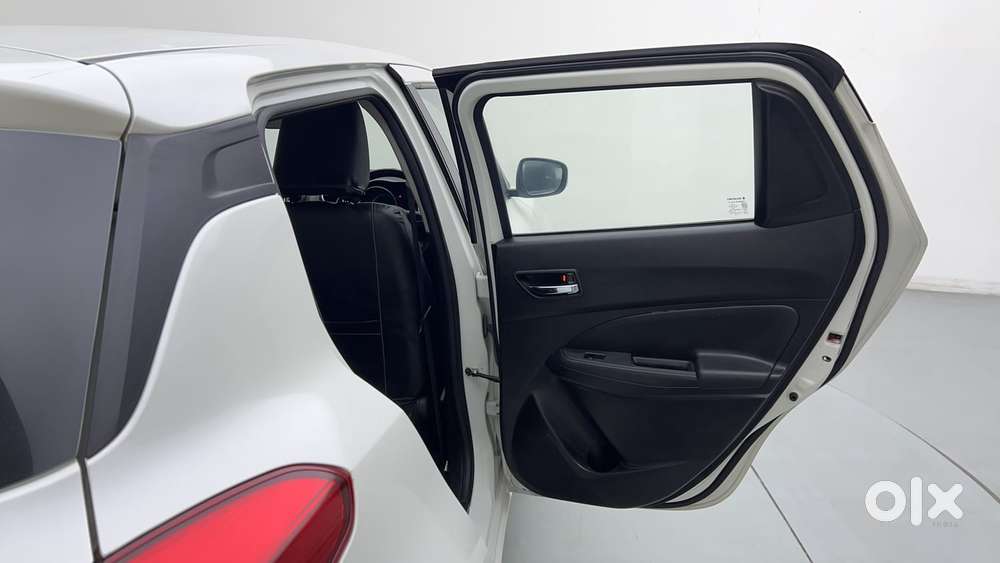 Maruti Suzuki Swift Vvt Vxi, 2022, Petrol