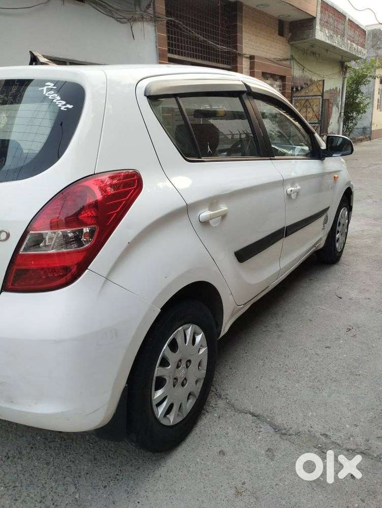Hyundai I20 Magna Optional 1.2, 2010, Petrol