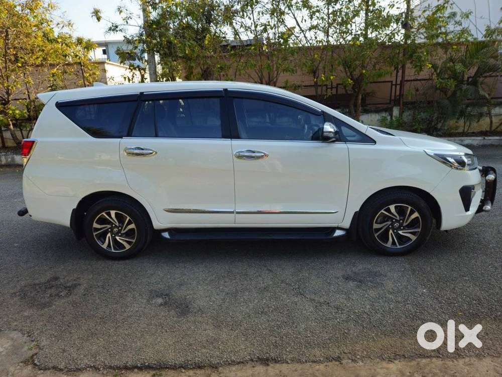 Toyota Innova Crysta 2.4 V 8 Str, 2021, Diesel