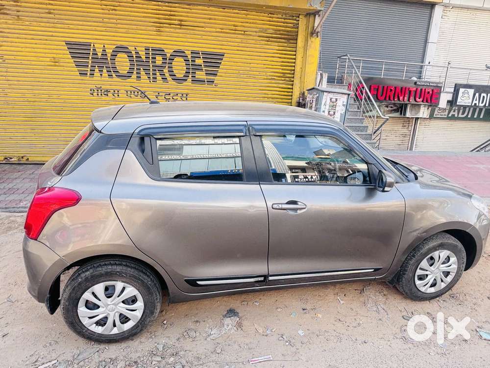 Maruti Suzuki Swift, 2022, Petrol