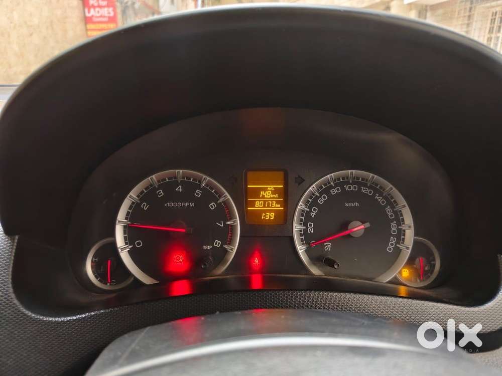 Maruti Suzuki Swift Vxi Optional, 2013, Petrol