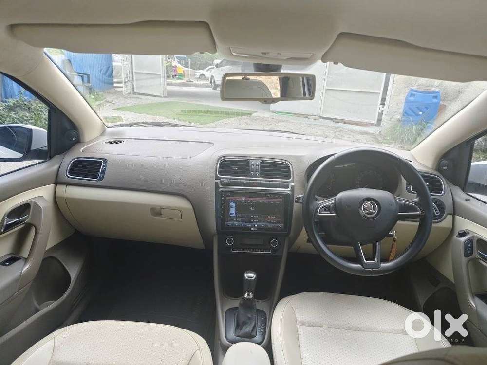 Skoda Rapid 1.6 Mpi At Style Plus, 2015, Petrol