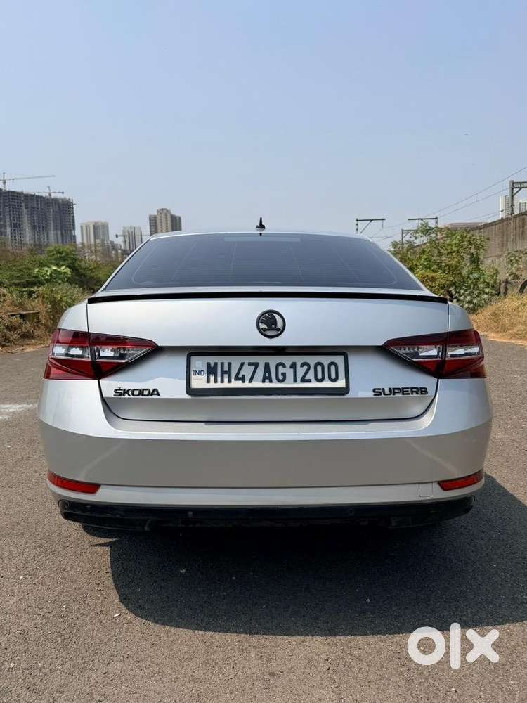 Skoda Superb L & K Petrol Automatic 2018