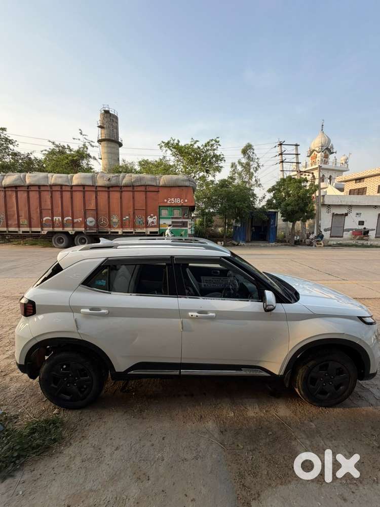 Hyundai Venue N Line 2023 Petrol Well Maintained