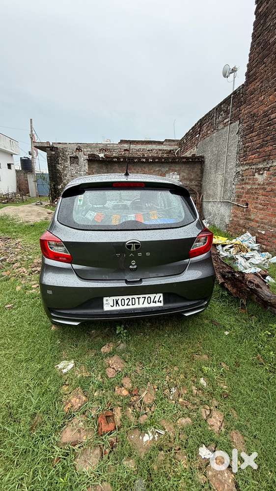 Tata Tiago Petrol Manual 2026