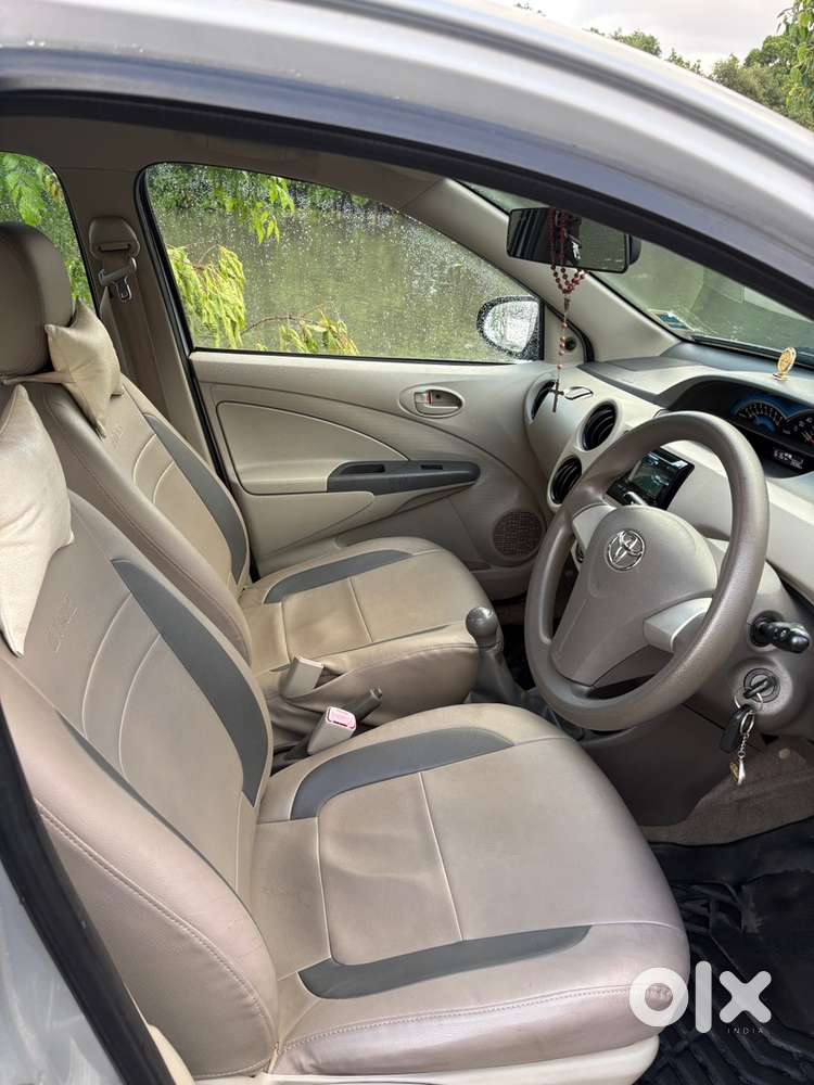 Toyota Etios Liva 2015
