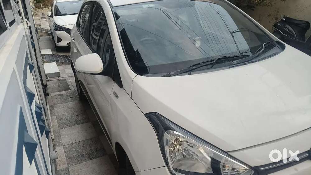Hyundai Xcent 2015 Diesel   First Owner