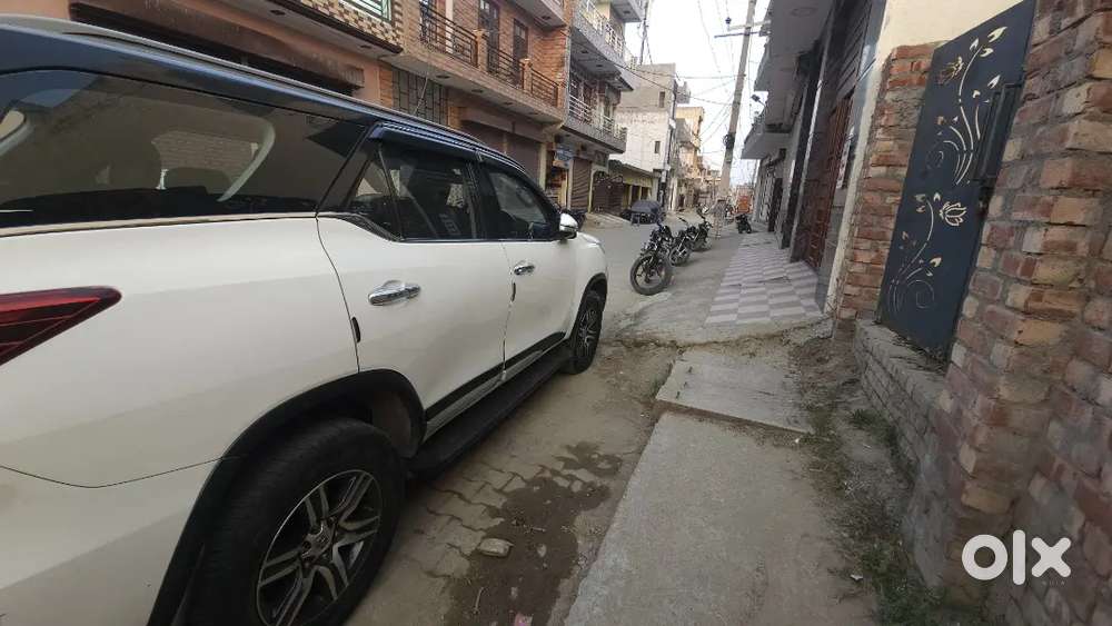 Toyota Fortuner Diesel 2018 4×2 Auto