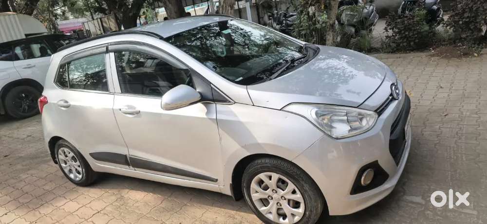 Hyundai Grand I10 Sportz 2015 Petrol 70000 Km Driven