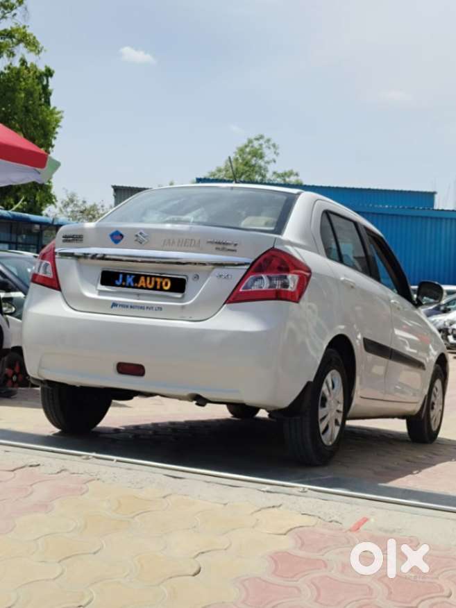 Maruti Suzuki Dzire 1.2 Vxi, 2014, Petrol