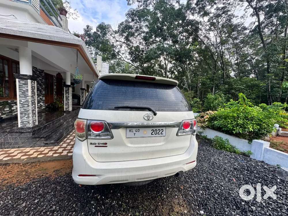 Toyota Fortuner 2014