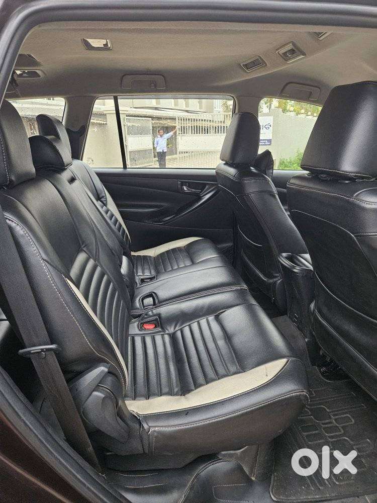 Toyota Innova Crysta 2.4 G Mt 7 Str, 2019, Diesel