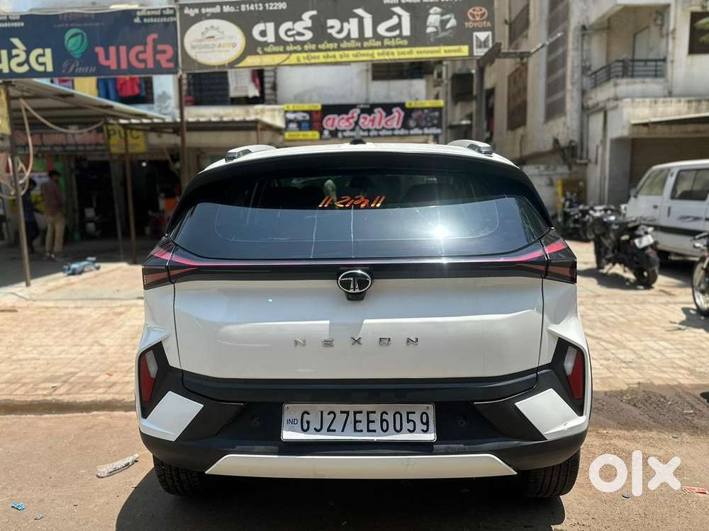 Tata Nexon Diesel Manual , Well Maintained Car And Less Km Driven