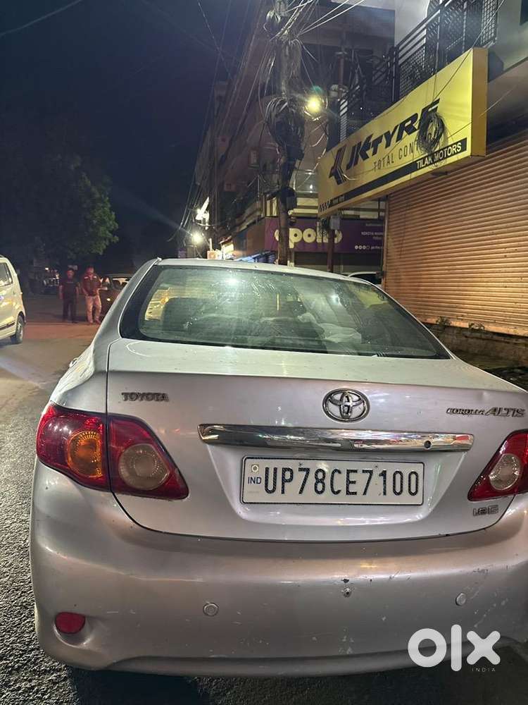 Toyota Corolla Altis 2011 Petrol 33000 Km Driven