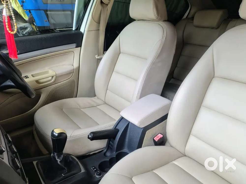 Skoda Laura Elegance 2010