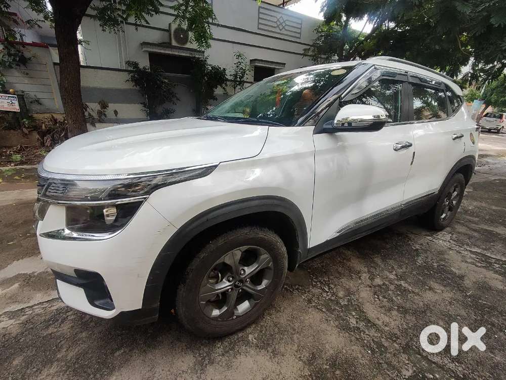 Kia Seltos 2020 Diesel White Color 105000 Km Driven