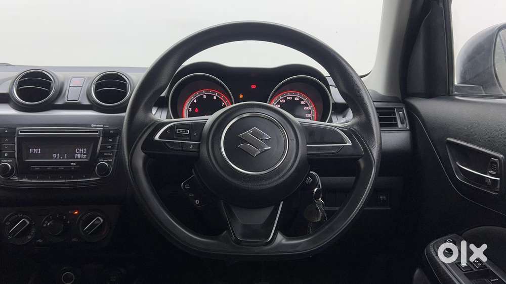 Maruti Suzuki Swift 2018 Vxi, 2019, Petrol