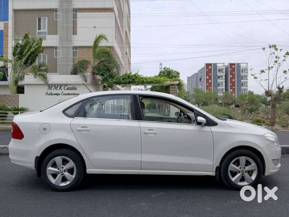 Skoda Rapid 1.0 Style At, 2016, Diesel