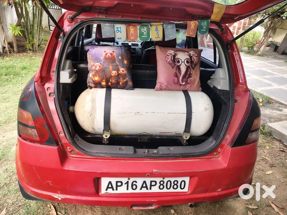 Maruti Suzuki Swift 2006- Extra Cng Tank Fixed-good Condition