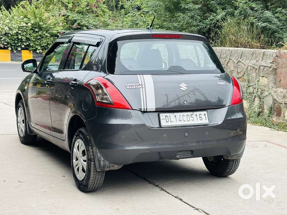 Maruti Suzuki Swift Lxi Optional-o, 2017, Petrol