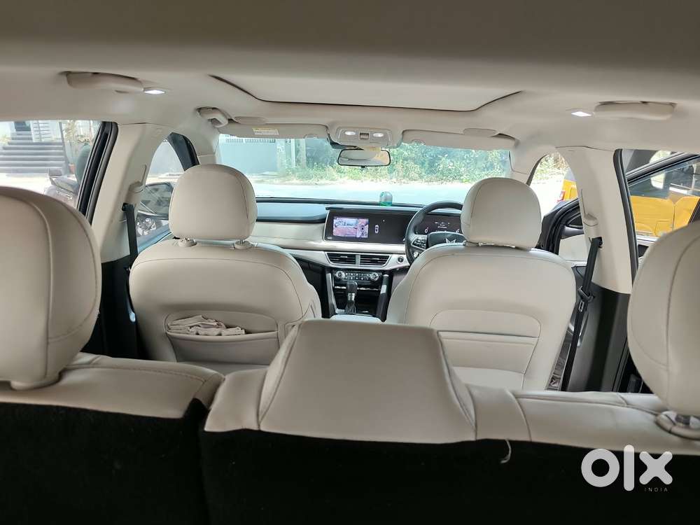 Mahindra Xuv700 Ax7 Luxury Pack Awd, 2022, Diesel