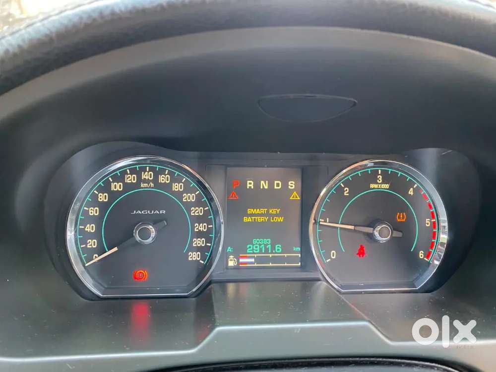 Jaguar Xf 2015 Diesel 65000 Km Driven