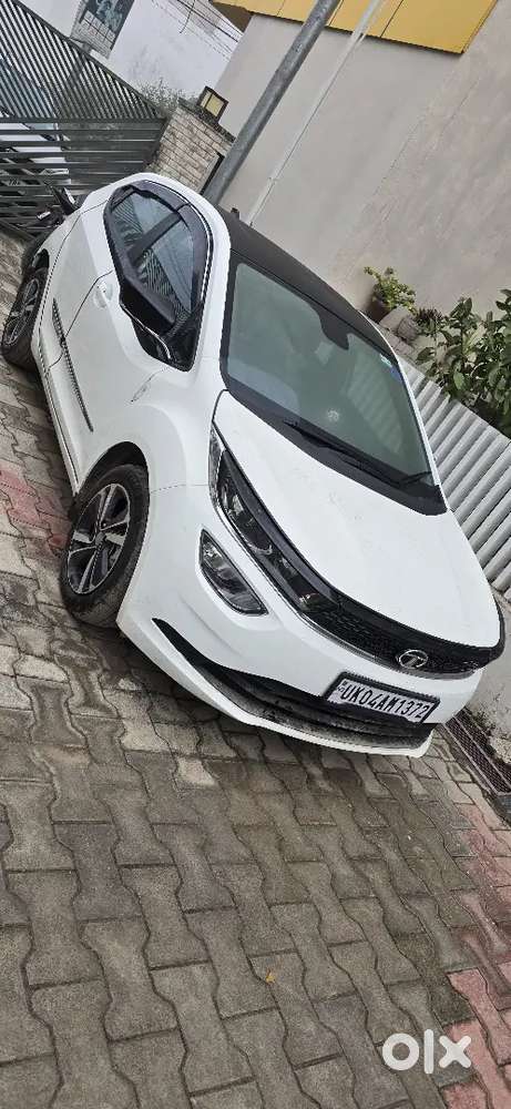 Tata Altroz 2023 Petrol Automatic