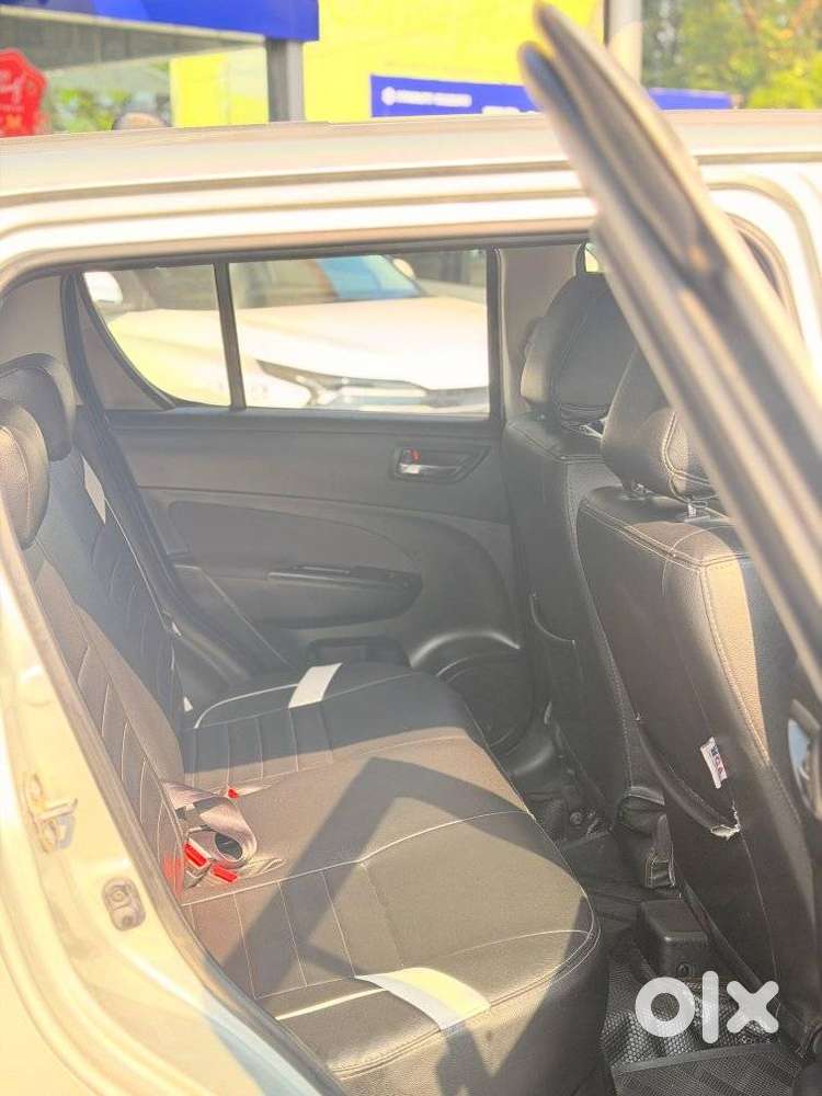 Maruti Suzuki Swift Vxi Optional, 2016, Petrol
