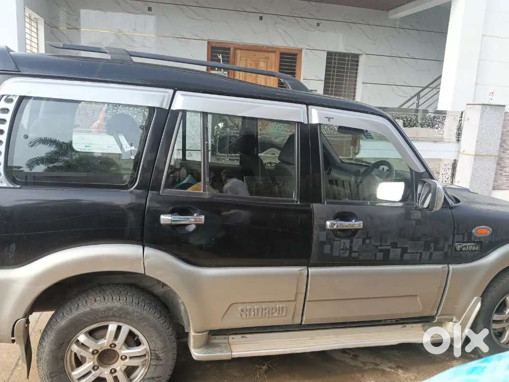 Mahindra Scorpio Classic 2011
