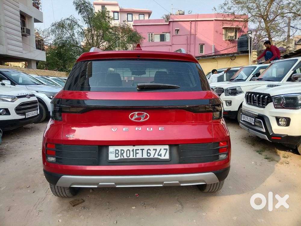 Hyundai Venue Sx (o) Mt 1.5 Diesel, 2022, Diesel