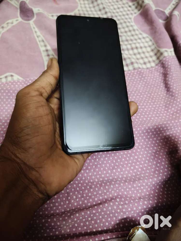 Poco F4...night black...12/256