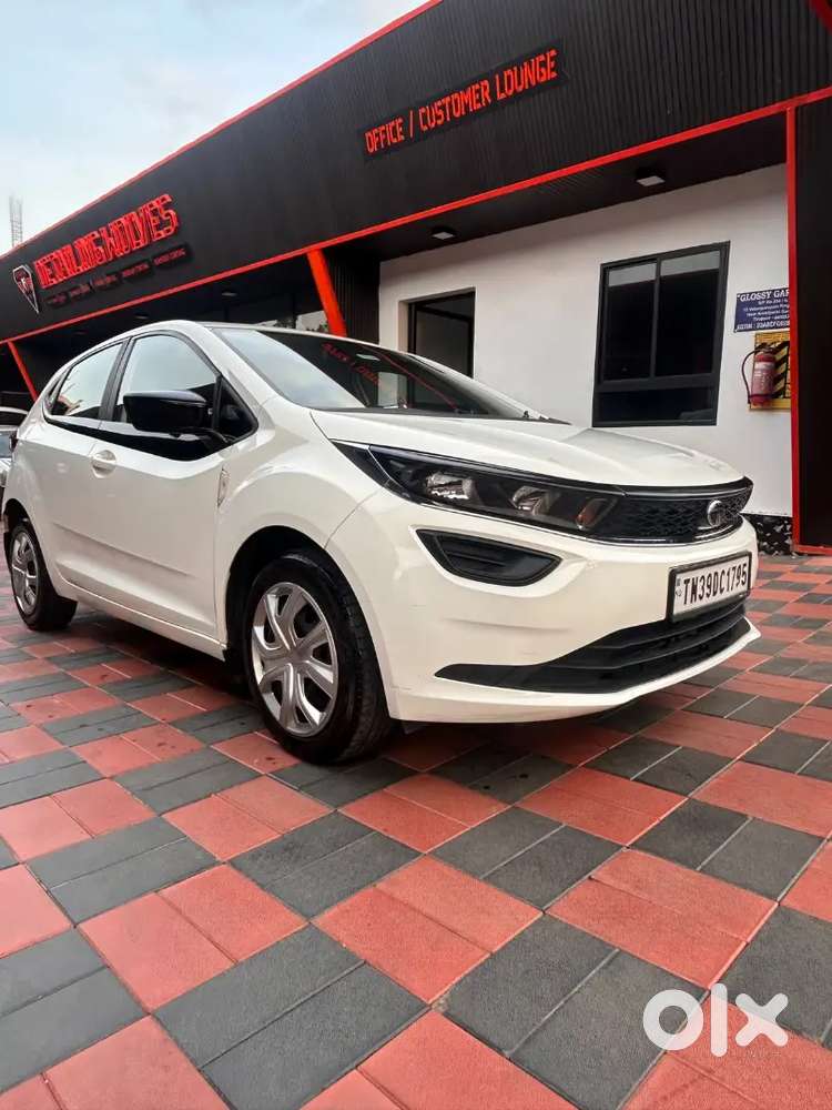 Tata Altroz Xm Plus S Petrol 2024